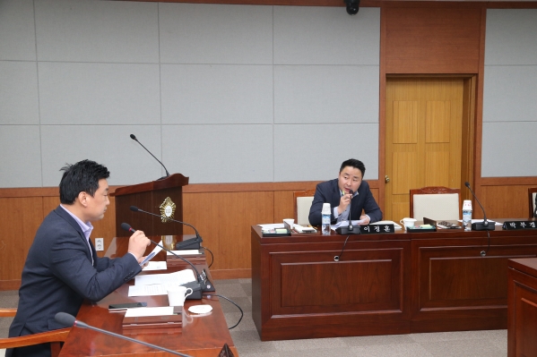 제215회 임시회 행정자치위원회_2