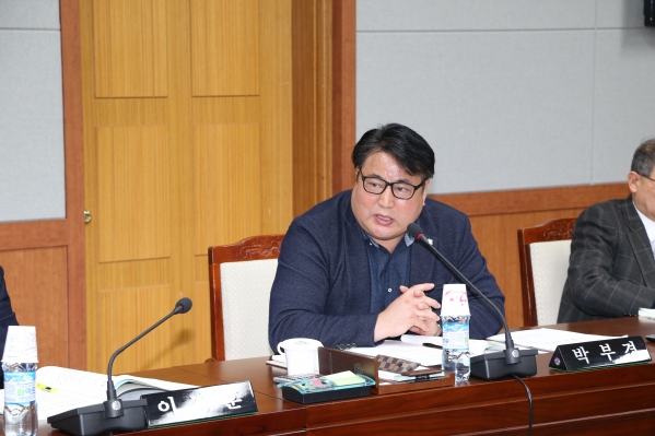 제215회 임시회 행정자치위원회_1