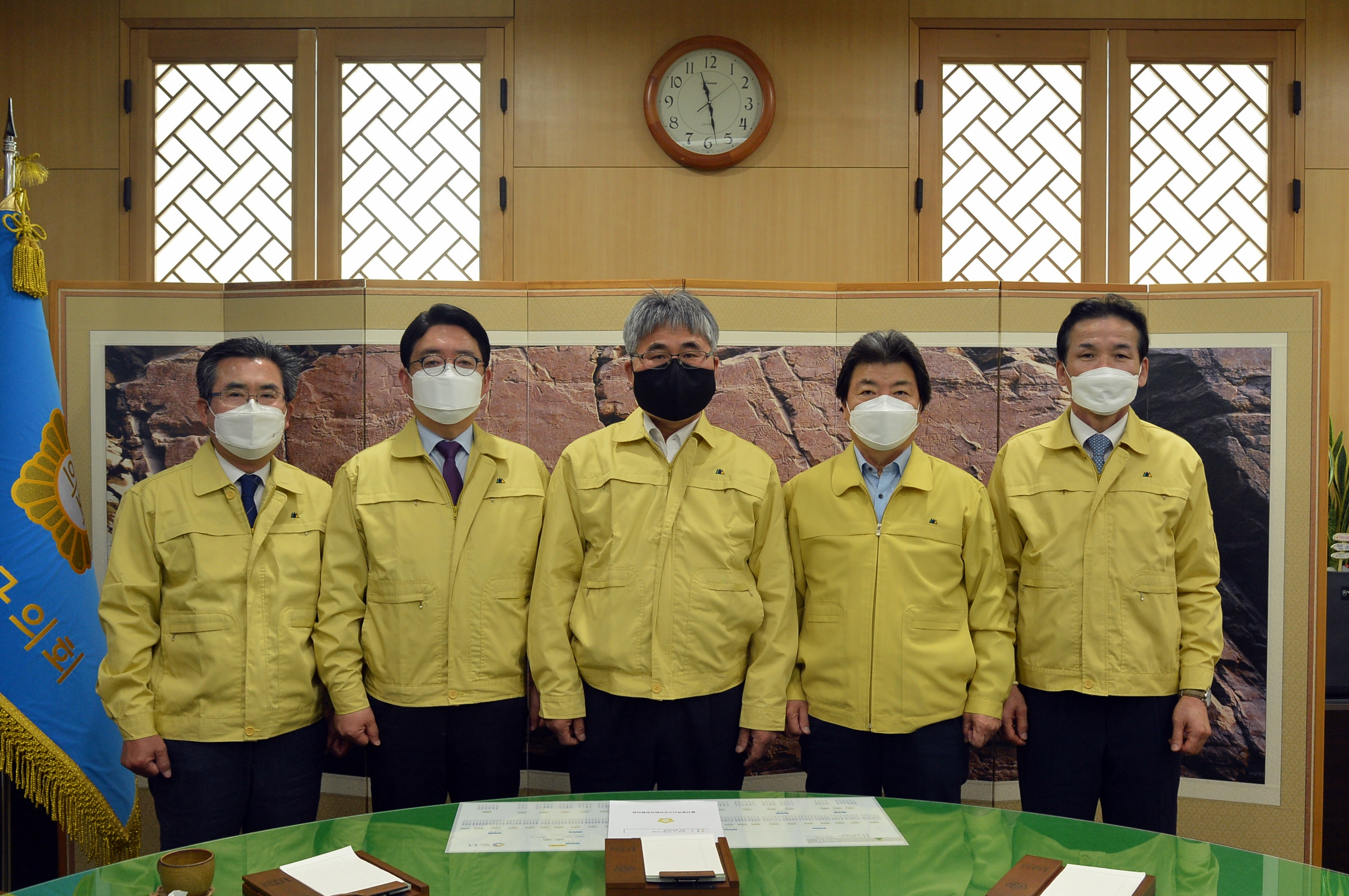[보도자료] 울산구·군의회의장協, 코로나19 감염증 예방 위한 성금 전달 결정 