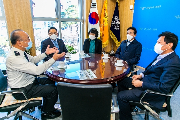 울산구군의장협의회 소방관 성금 전달식_1