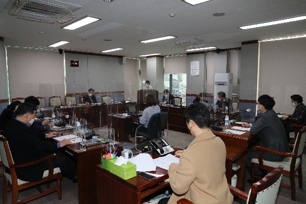 제233회 임시회 폐회중 의회운영위원회_1
