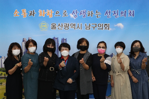 의회를 사랑하는 사람들 내방_1