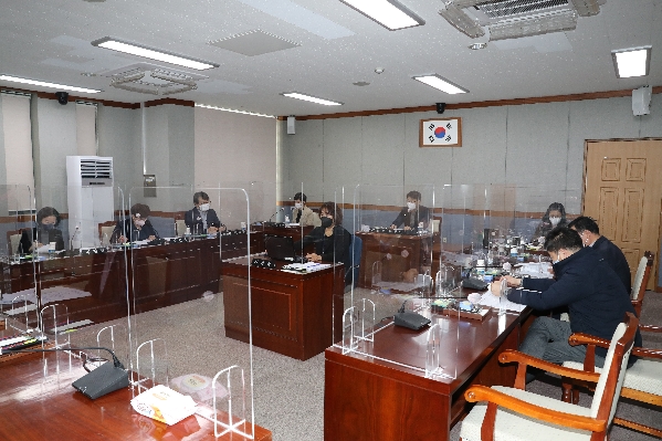 제239회 폐회중 의회운영위원회_0