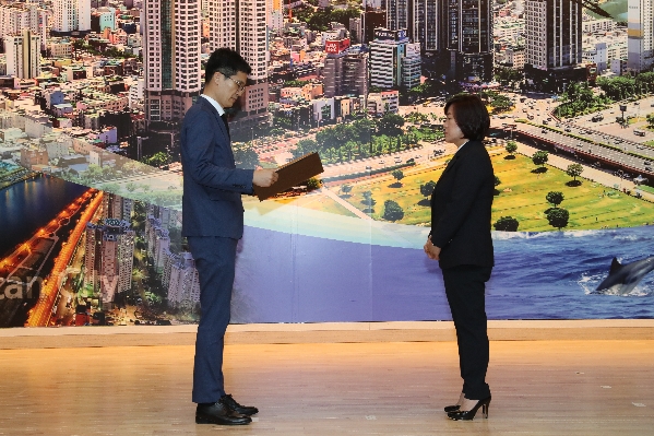 제8대 남구의회 의원 당선증 교부식_14