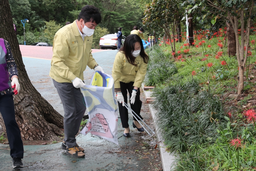 의회를사랑하는사람들 남부지부 선암호수공원 자연보호캠페인_2