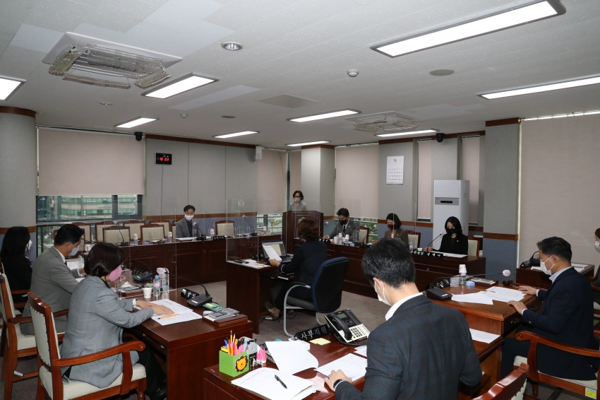 제245회 폐회중 의회운영위원회_1