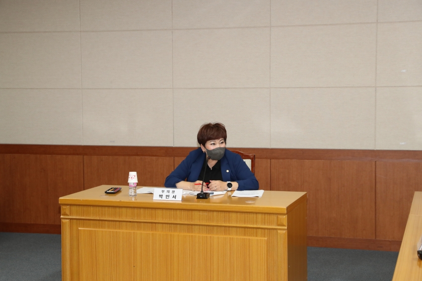 2022 의원 공무국외출장 심의위원회 회의_3