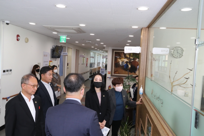 제246회 임시회 복지건설위원회 현장방문[문수실버복지관]_4