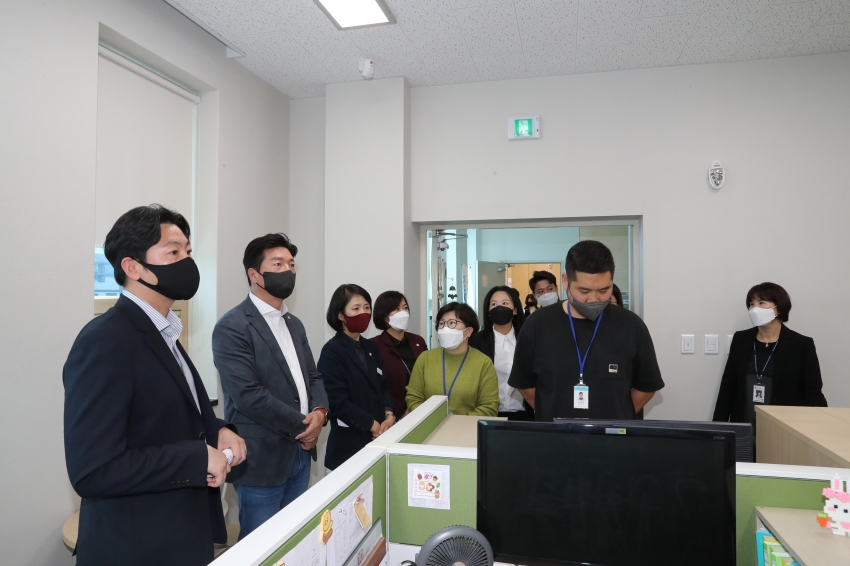 제246회 임시회 행정자치위원회 현장방문[보건소, 무거생활건강지원센터, 일자리종합센터]_5