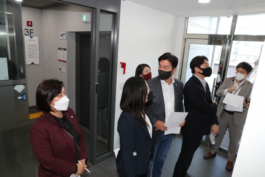 제246회 임시회 행정자치위원회 현장방문[보건소, 무거생활건강지원센터, 일자리종합센터]_7