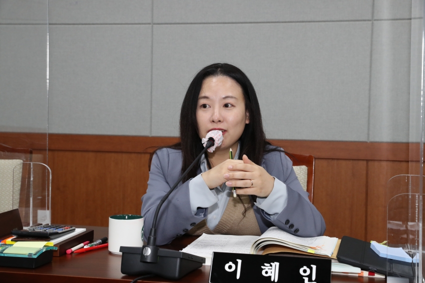 제247회 제2차 정례회 행정사무감사(행정자치위원회)_6