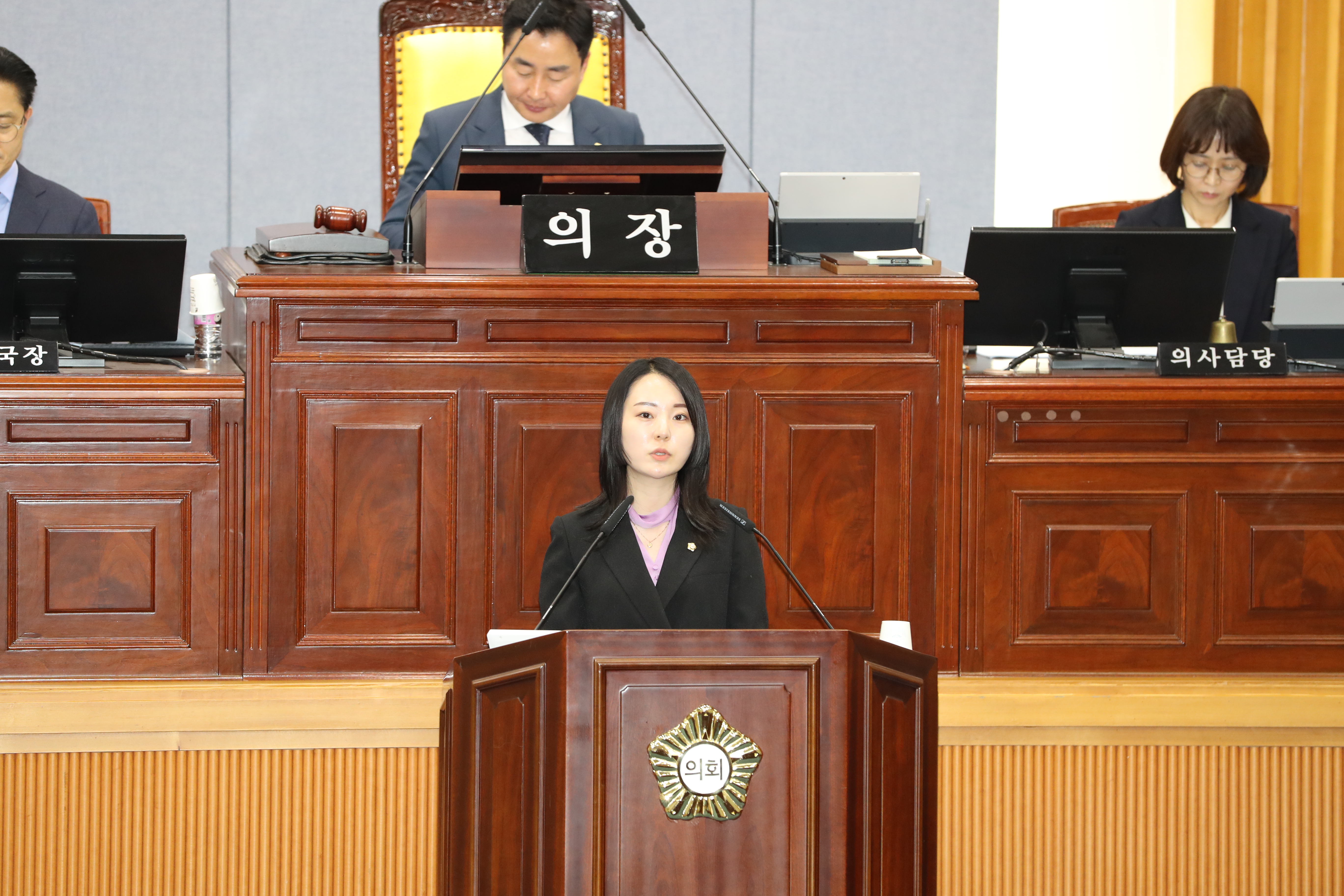 [보도자료] 김예나 의원 , ‘미성년자 부모 빚 대물림 관련 법률지원 조례안’ 발의