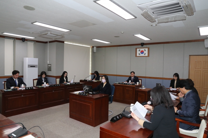 제249회 폐회중 의회운영위원회_0