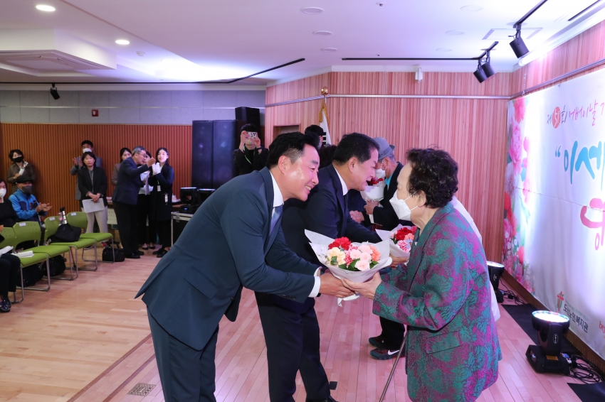 어버이날 기념행사(도산노인복지회관)_2