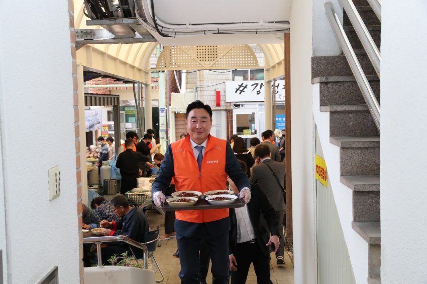 신정상가시장 짜장면 나눔데이 봉사활동_3