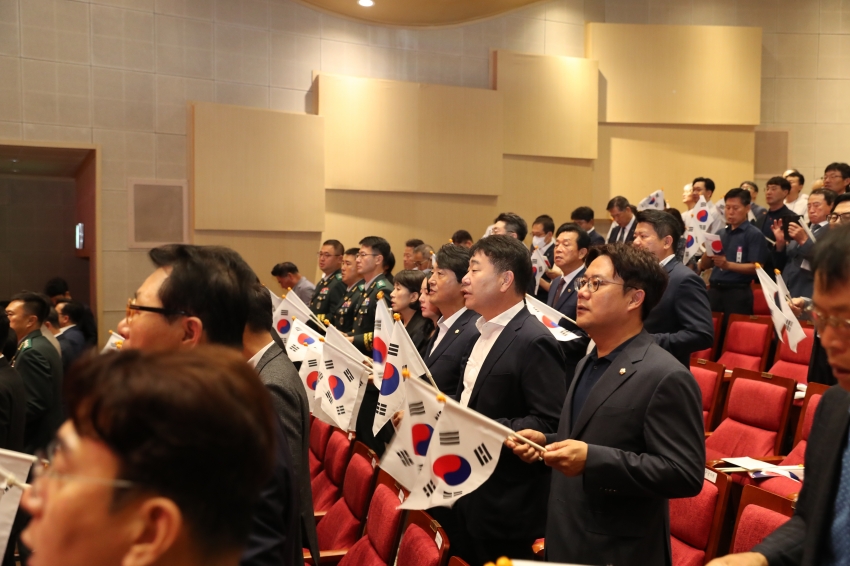 제78주년 광복절 항일운동기념탑 참배 및 경축식_2