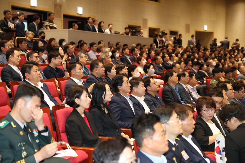 제78주년 광복절 항일운동기념탑 참배 및 경축식_4