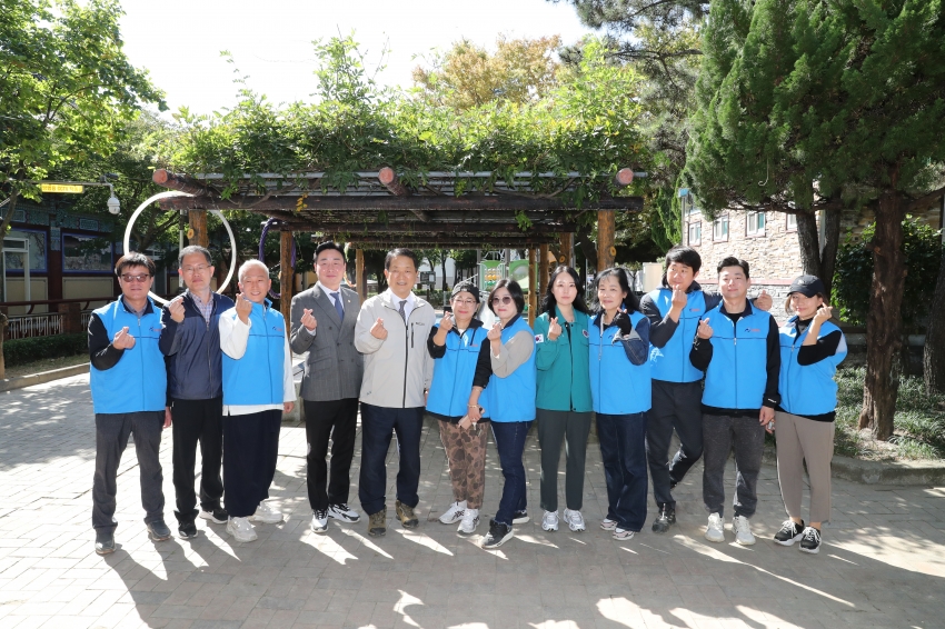 신정1동 꽃 향기 가득한 정원마을 가꾸기_6