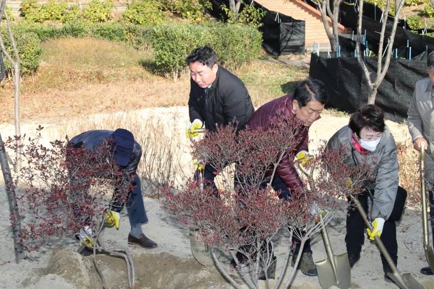 한집 한그루 나무심기 캠페인(장생포 근린공원)_4
