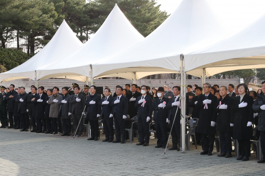 제105주년 3.1절 기념 울산항일운동기념탑 참배_0