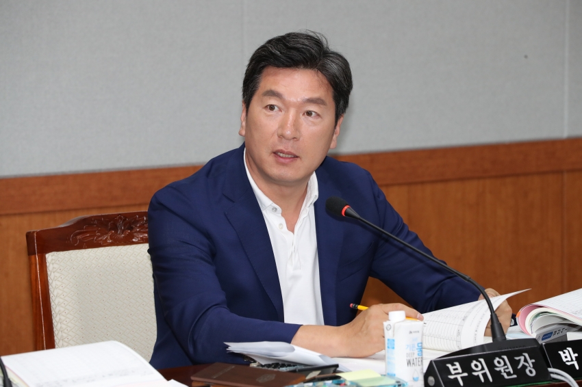 제261회 제1차 정례회(행정자치위원회)_9