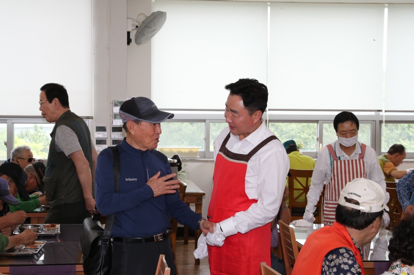 남구 동지역사회보장협의체 문수실버복지관 급식봉사_4