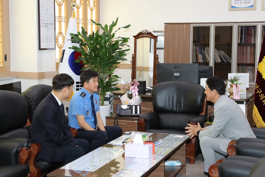 신임 울산해양경찰서장 인사차 내방_4