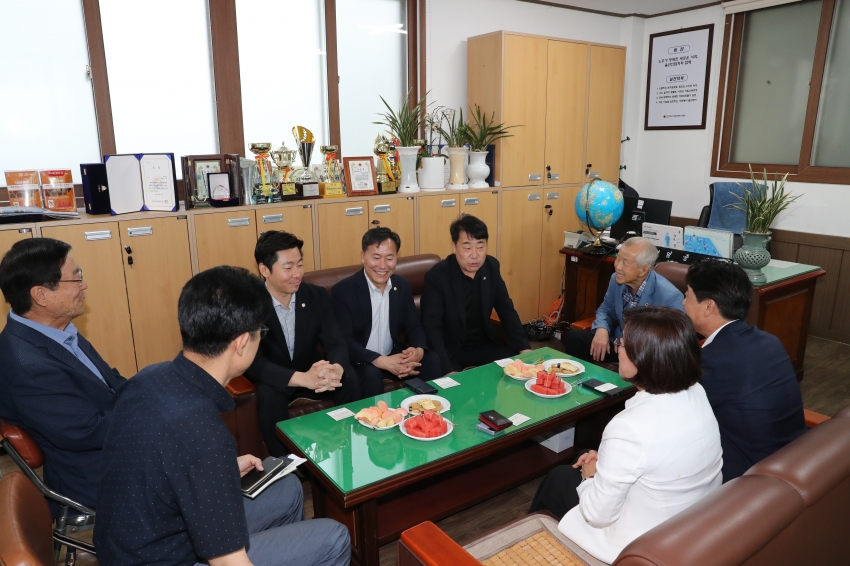 제8대 후반기 개원 의장단 유관기관 방문(울산신문, 연합뉴스, 남구 노인지회)_7