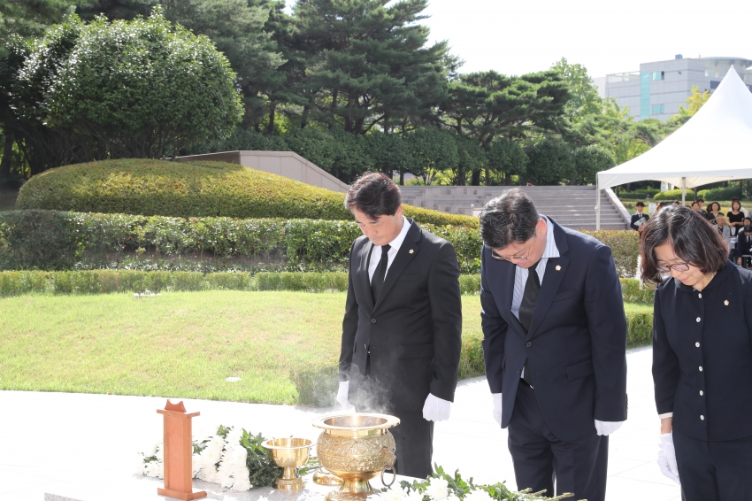 제79주년 광복절 기념 항일운동기념탑 참배 및 광복절 기념식_1