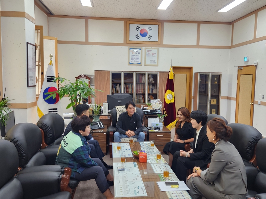 한국네팔 교류협회 부울경대표 및 네팔총리 자녀 내방_3
