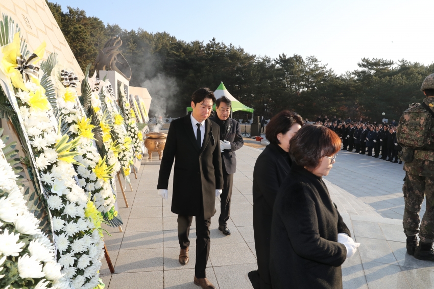 2025 을사년 새해 현충탑 참배행사_12