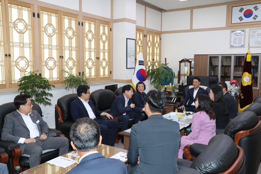 대구수성구의회 운영위원회 비교견학_2