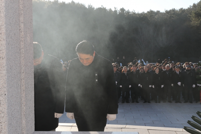 2026 병오년 새해 현충탑 참배_3