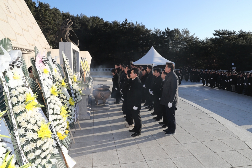 2026 병오년 새해 현충탑 참배_4