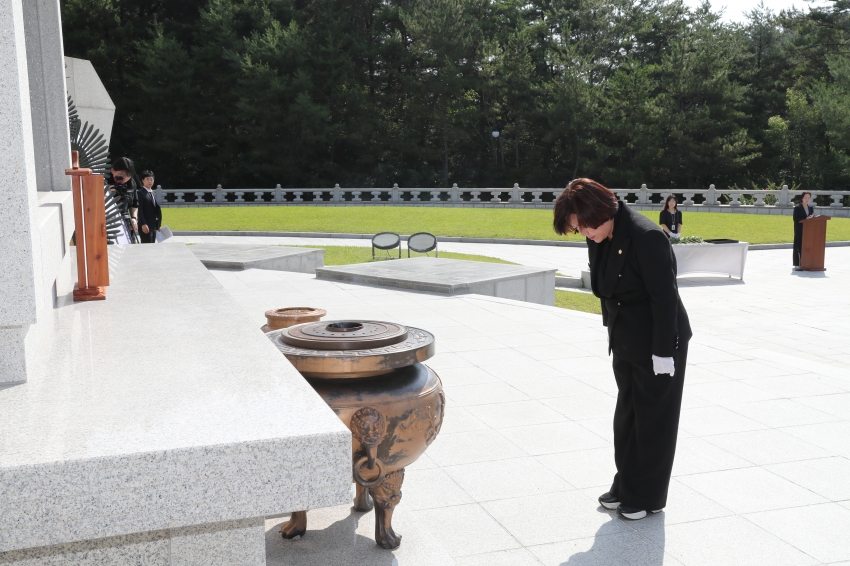 제9대 현충탑 참배_5