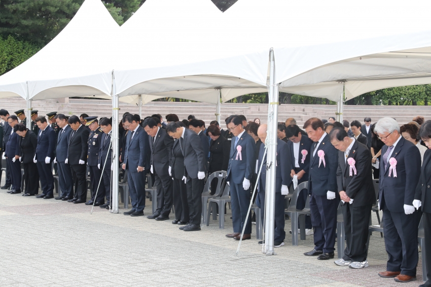 제81주년 광복절 기념 울산항일독립운동 기념탑 참배_1